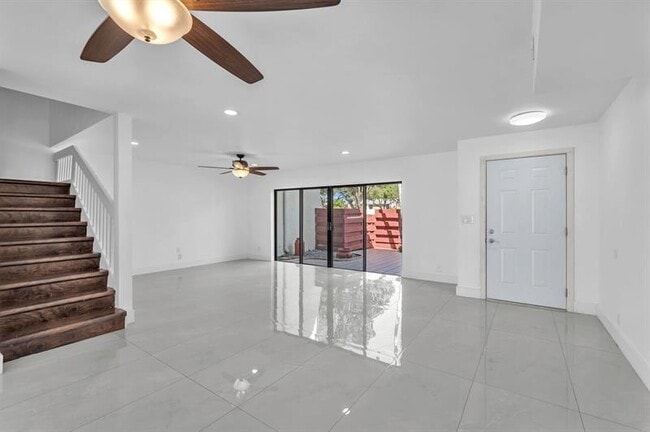 Photo - 3896 Meadow Ln