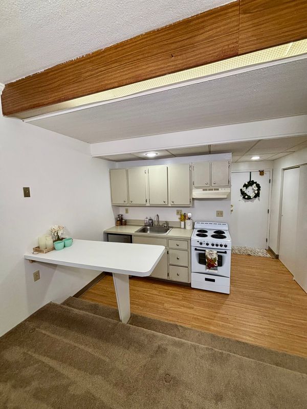 Photo - 2668 Elmwood Ave