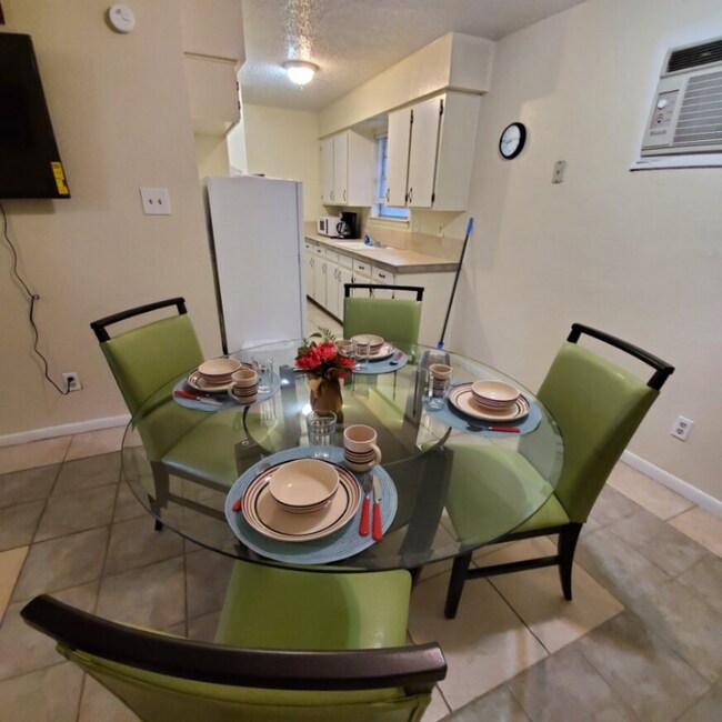 Photo - 101 N 3rd St Apartment Unit 1