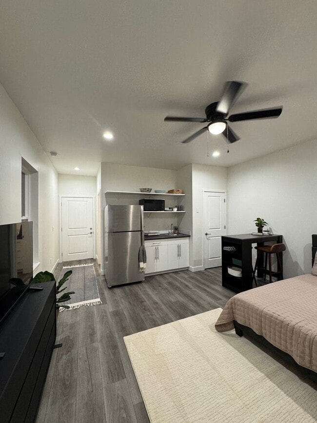 Photo - Bellaire Lofts