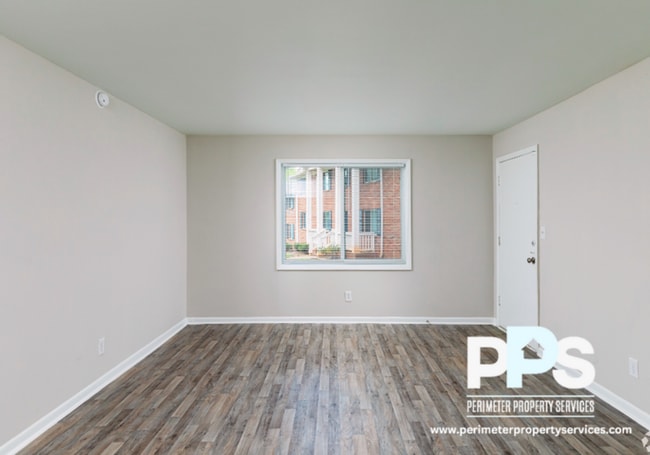 Photo - 1204 Veterans Memorial Hwy SW