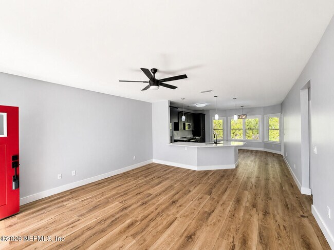 Photo - 971 Irma Way