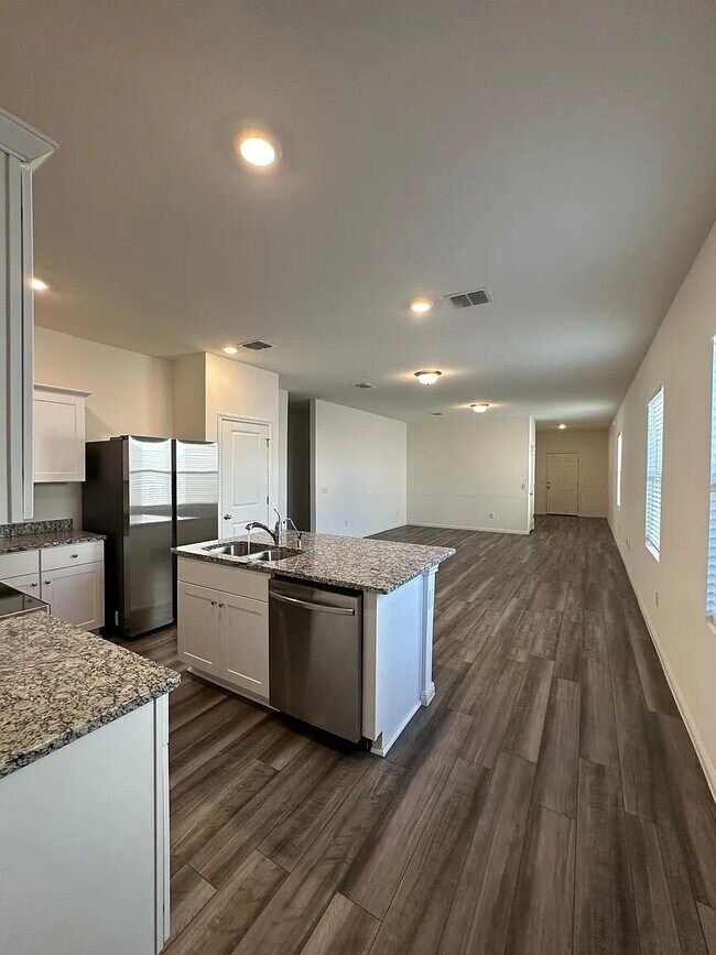 Photo - 114 Aoudad Rd