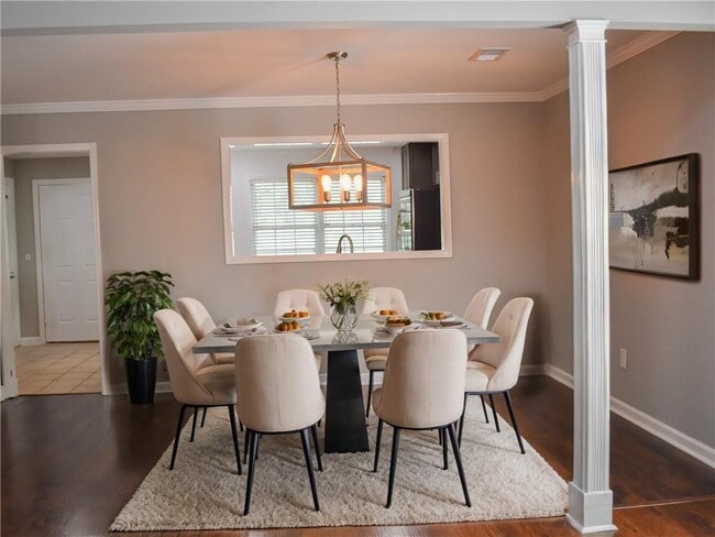 Photo - 131 Willow Stream Ct