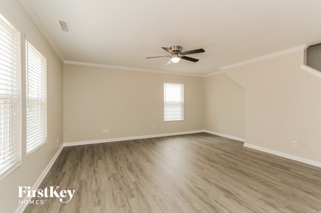 Photo - 2013 Dunsmore Ln