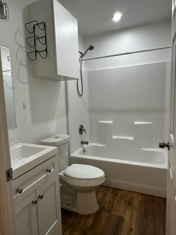 Photo - 548 Dixon Dr