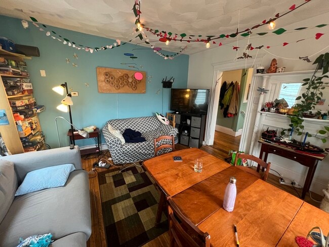 Photo - 35 Cameron Ave Unit 2