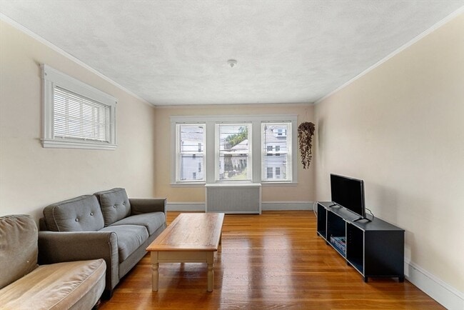 Building Photo - 25 Dartmouth St Unit 2 Rental