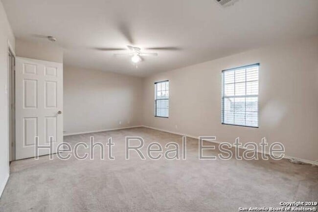 Photo - 210 Mallow Grove
