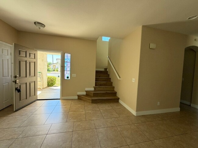16060 Edgewater Ln