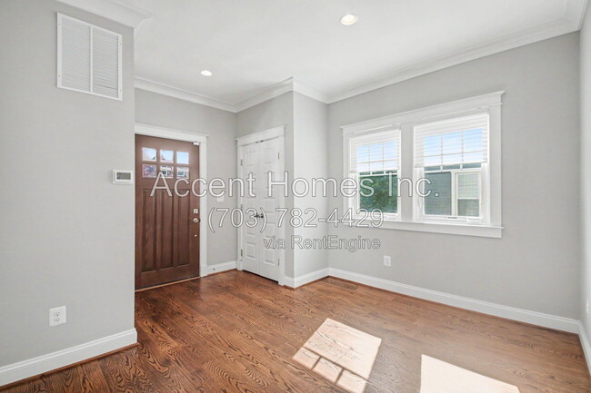 Photo - 14 W Caton Ave