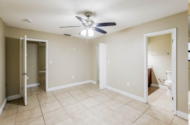 Photo - 20018 W Oakmont Cir