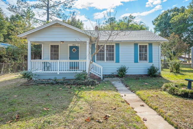 Photo - 204 E 2nd Ave