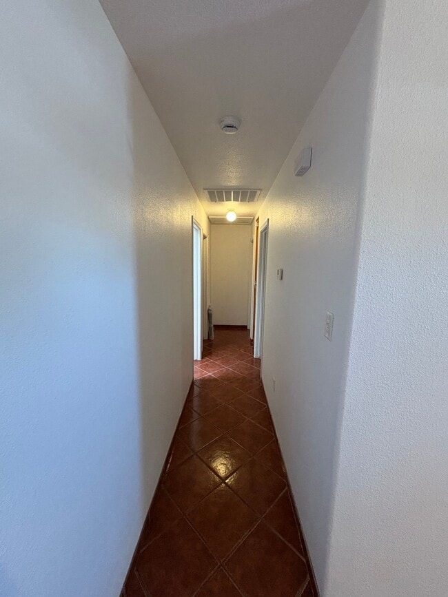 Photo - 574 Bernal Dr