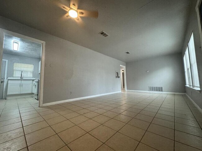 724 Carrie Ave