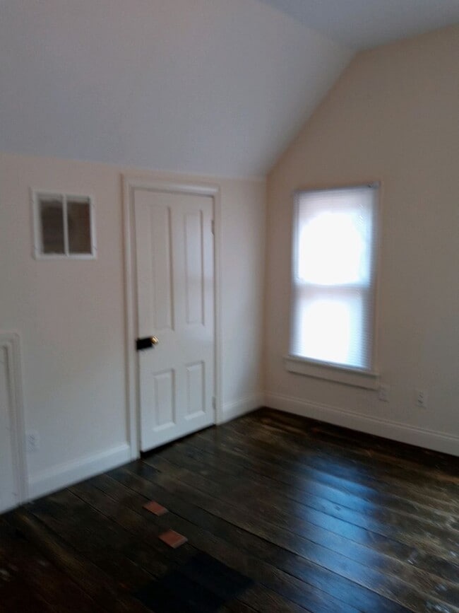 Photo - 308-312 N Washington Unit 312