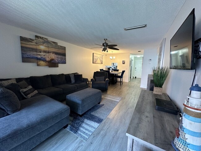 Photo - 1634 Stickney Point Rd Unit 201