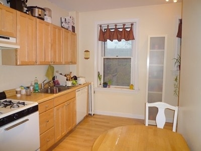 Photo - 164 Strathmore Rd Unit 21