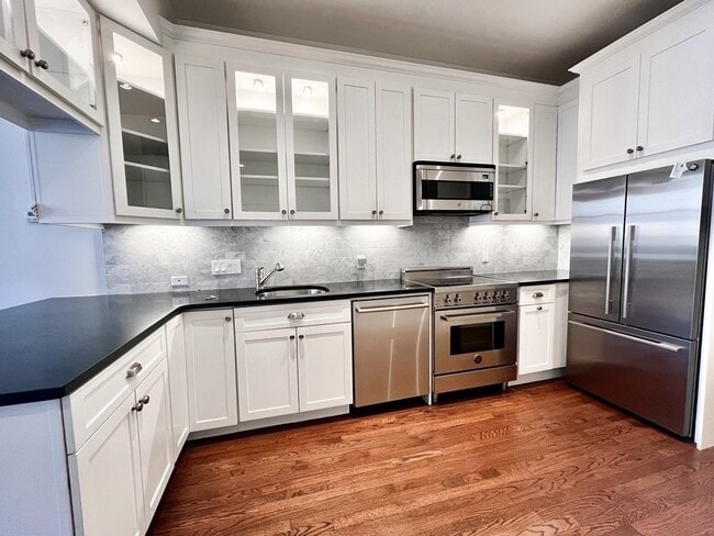 Photo - 177 Beacon St Unit 3