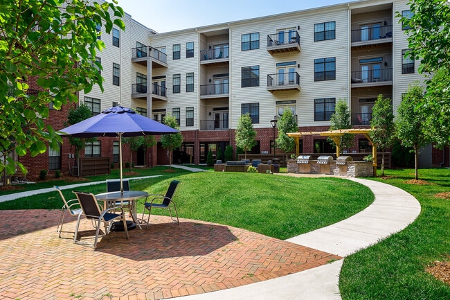 Photo - Highland Station