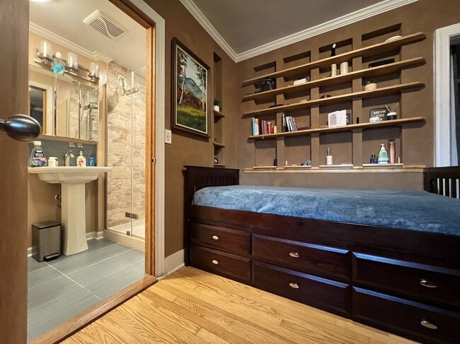 Photo - 628 Blanton St