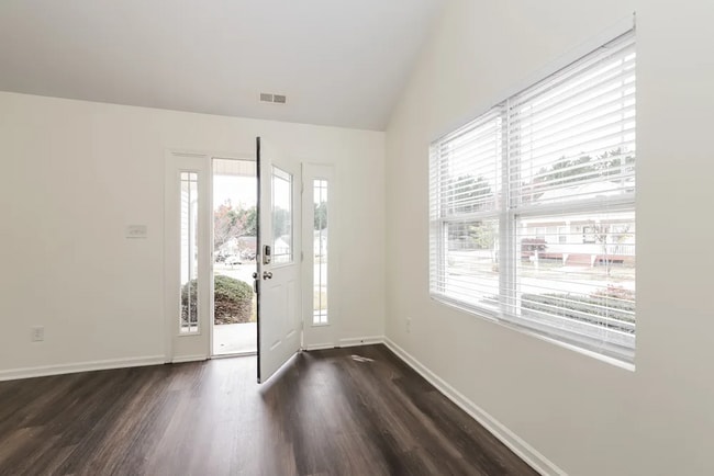 Photo - 297 Maynard S Dr