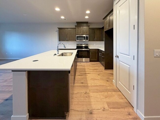 Photo - 2634 Waterlily Dr