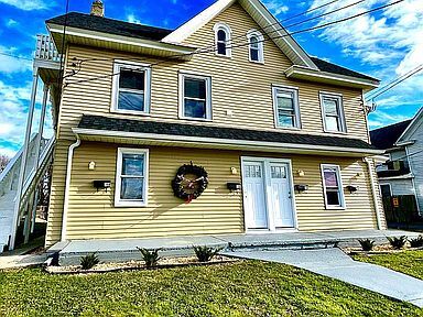 Frente de la casa - 116 S Main St Unidad 118A