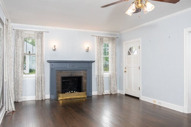 Photo - 435 E 51st. St.