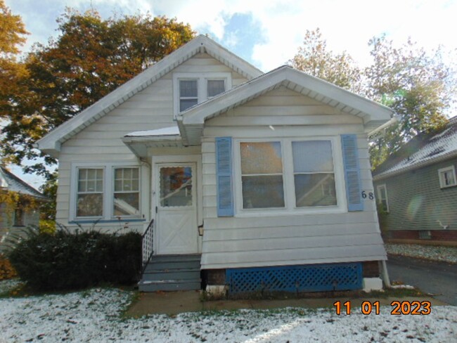 3 Bed/ 1 Bath Full House Available Now! - 3 Bed/ 1 Bath Full House Available Now!