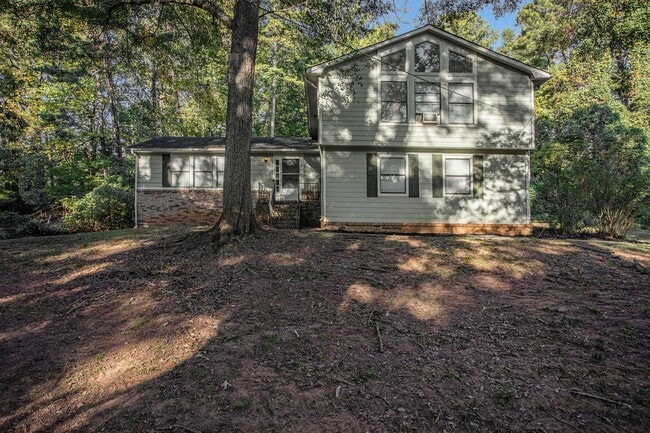 Building Photo - 4 bdrm, 2.5 bath in Stonecrest