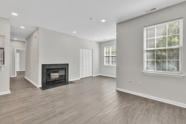 Photo - 606 Rolling Hill Walk Unit 201