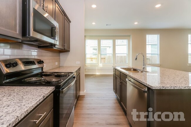 Photo - 2358 Cohorn Trl