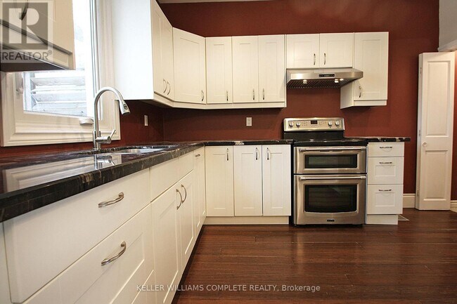 Photo - 129 Hillyard St