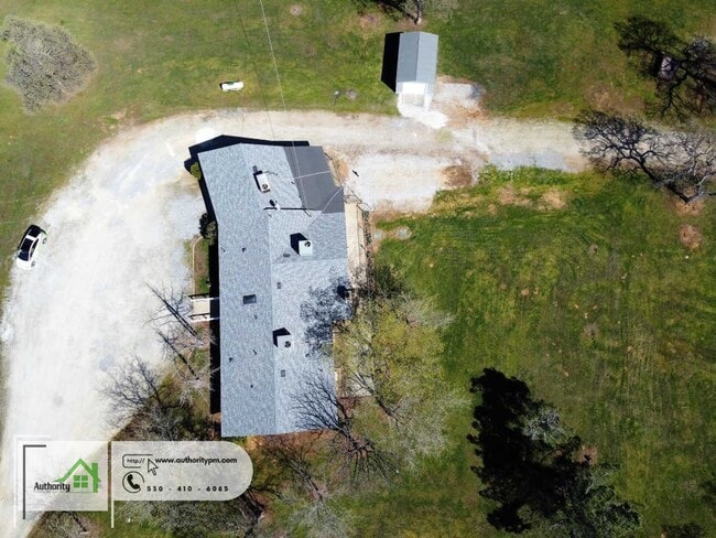 Photo - 3253 Tarmac Rd