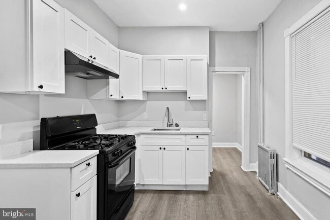 Photo - 3027 N Front St