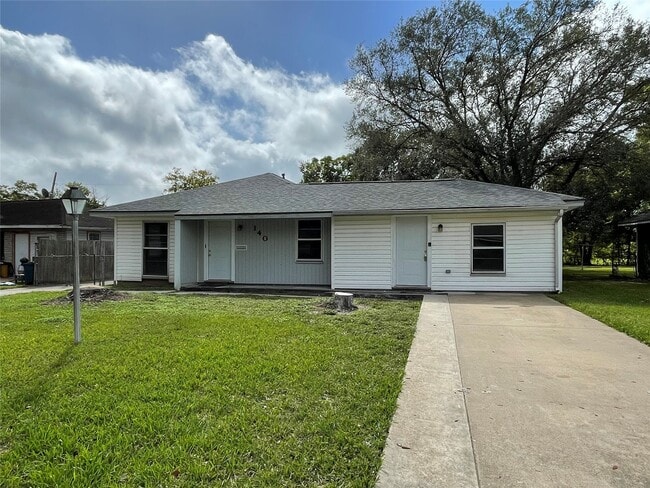 Photo - 140 Laurel St