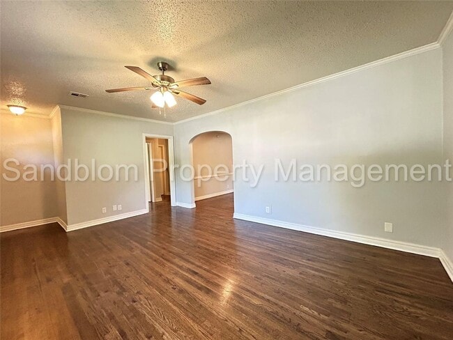 Photo - 1324 S Erie Ave