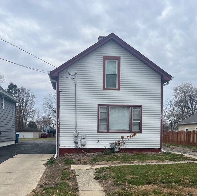 Building Photo - 192 N Smith St