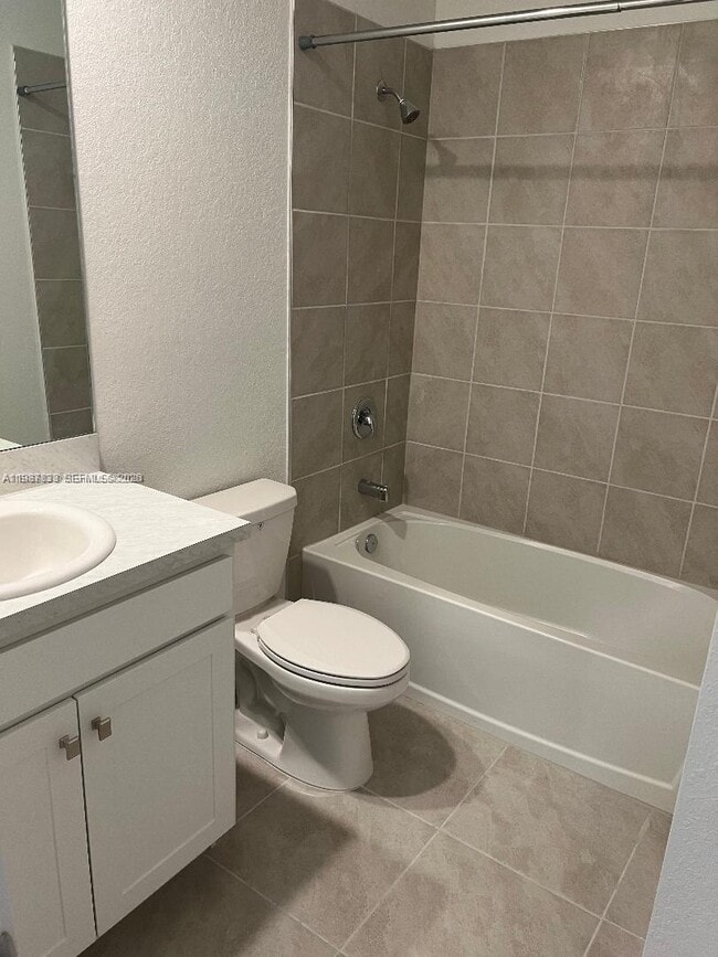 Photo - 334 NE 1st St