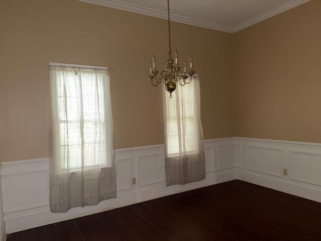 Photo - 5719 FL-4