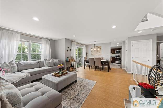 Building Photo - 719 Stony Brook Way Rental