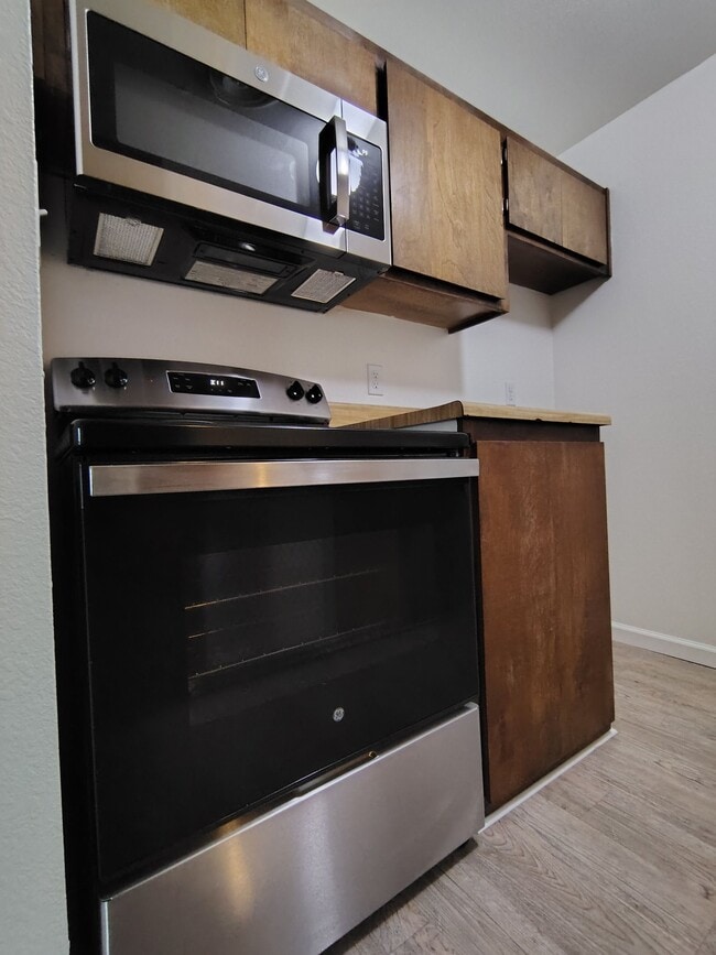 2401 Christmas Tree Ln Unit 28