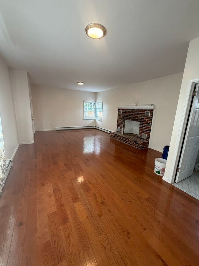 Photo - 4 Bedroom Single Family Home for Rent