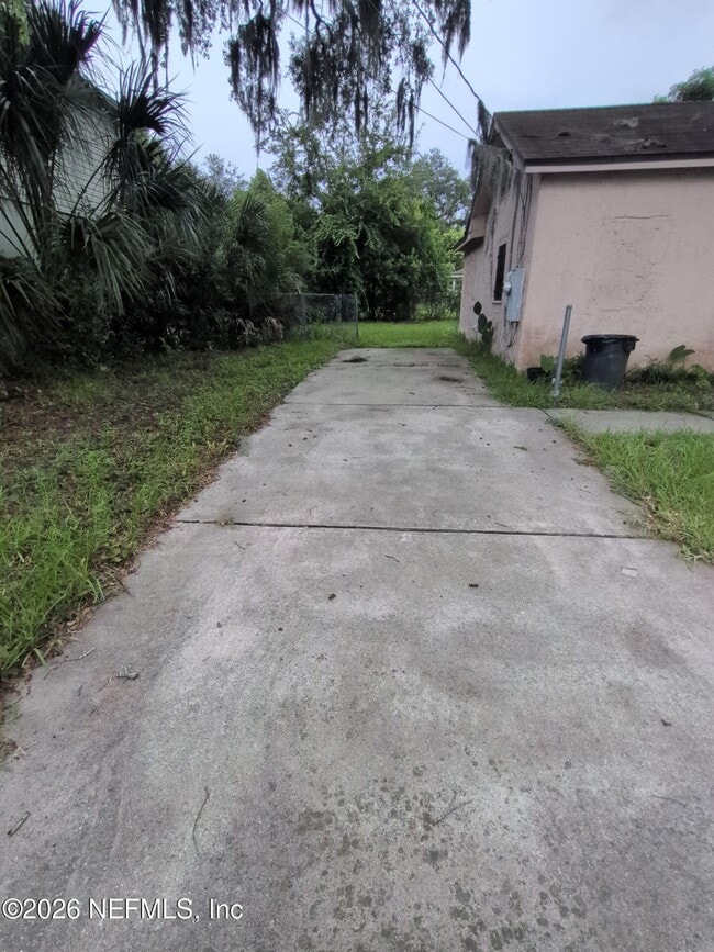 Photo - 1454 Winthrop St