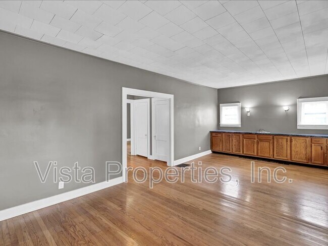 Photo - 3220 Grant Ave