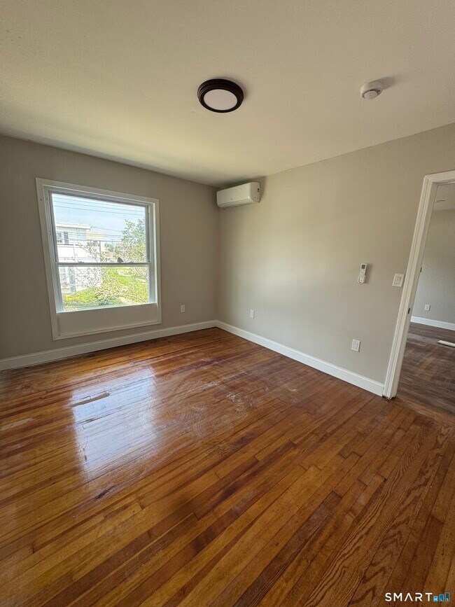 Photo - 1012 Dixwell Ave Unit 2