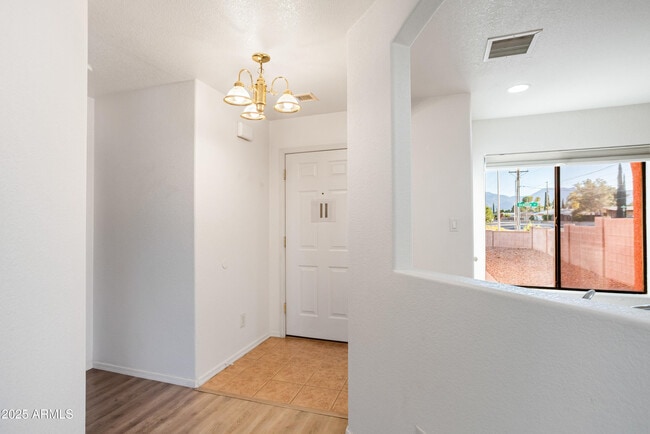 Photo - 813 Ocotillo Dr