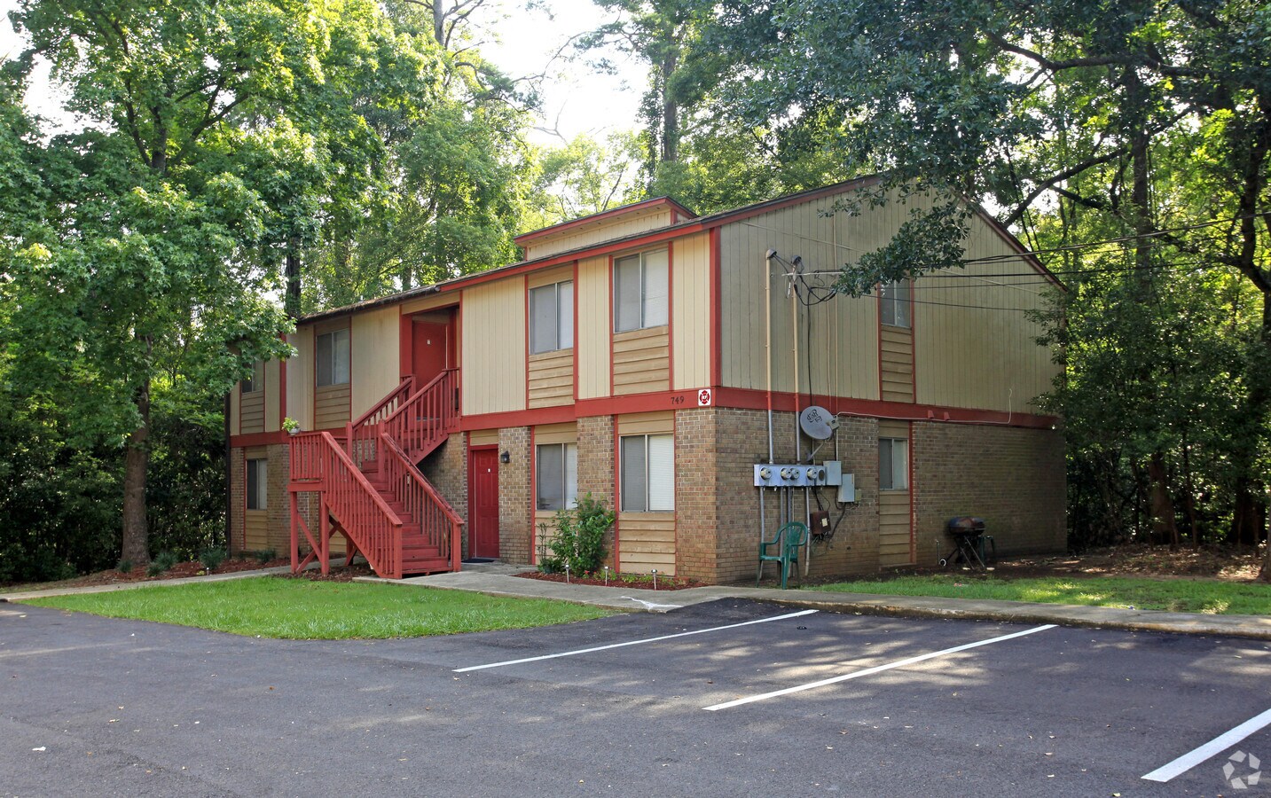 Photo - 749 Pointe Ct