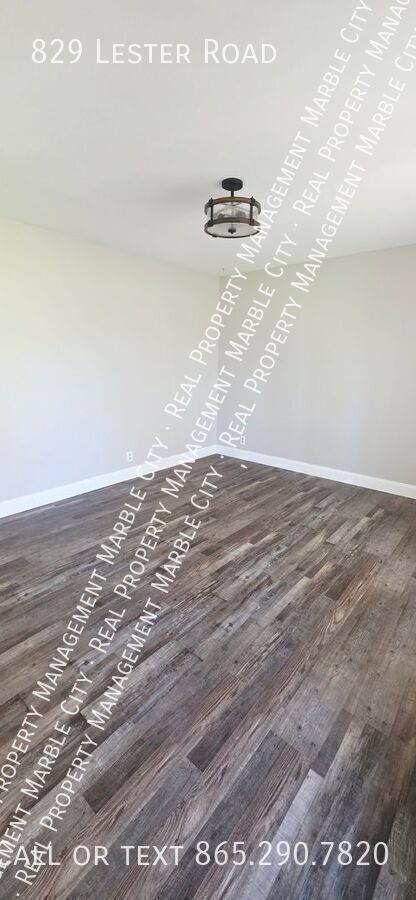 Photo - 829 Lester Rd